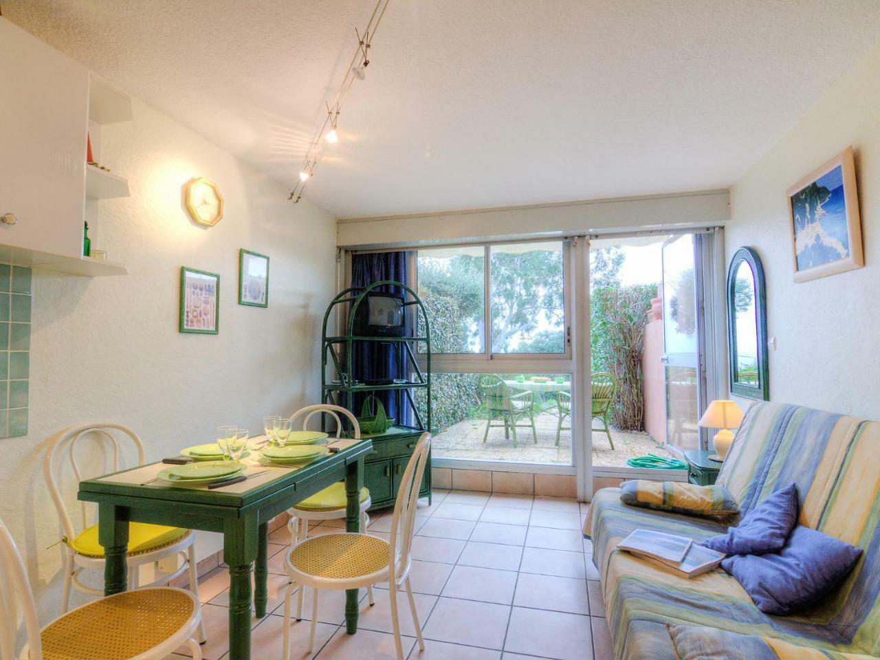 Apartment Les Jardins De La Mer-2 By Interhome กาวาแลร์-ซูร์-แมร์ ภายนอก รูปภาพ